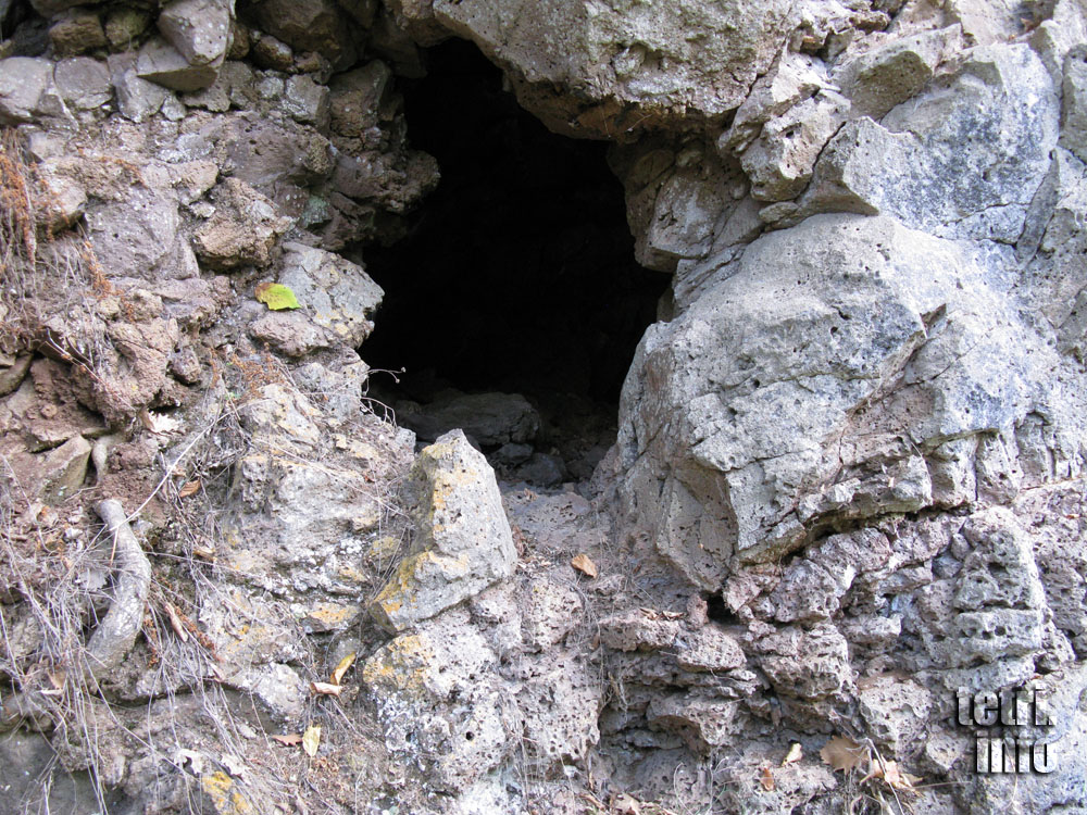 Чивчави-пещеры