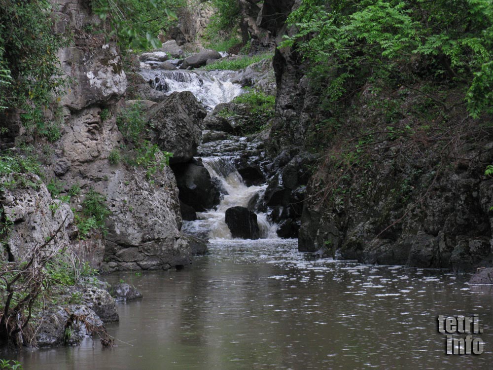 Small rapids on the river Chivchavi near Tetri Tskaro